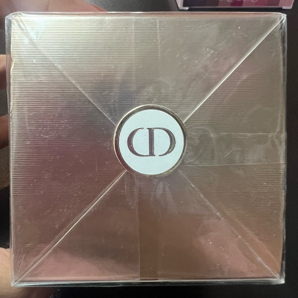 Dior prestige by Christian Dior. Exceptional cleansing balm to oil 150ml/5 oz - Picture 2 of 3
